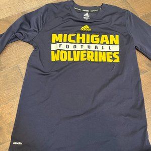 Michigan Wolverines Football Youth Medium Long Sleeve T Shirt EUC Dri fit fabric